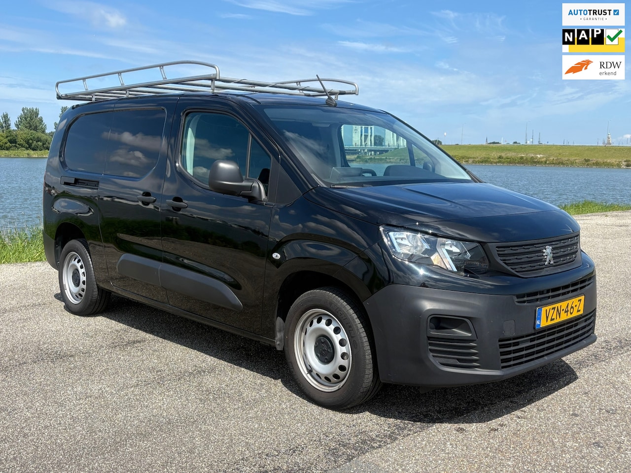 Peugeot Partner - 1.5 BlueHDi 100 S&S L2/Zeer nette/Navi/Airco/Cruise cont. - AutoWereld.nl