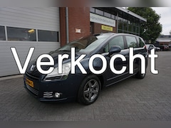 Peugeot 5008 - 1.6 VTi Style 7p. TREKHAAK - LEDER - PANODAK - PDC V+A - CLIMA - NAVI - BLUETOOTH - REGENS