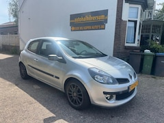 Renault Clio - 1.6-16V Privilège