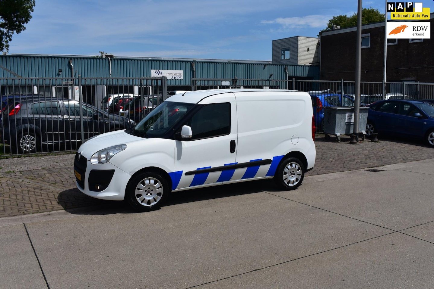 Fiat Doblò Cargo - 1.3 MultiJet SX 1.3 MultiJet SX - AutoWereld.nl