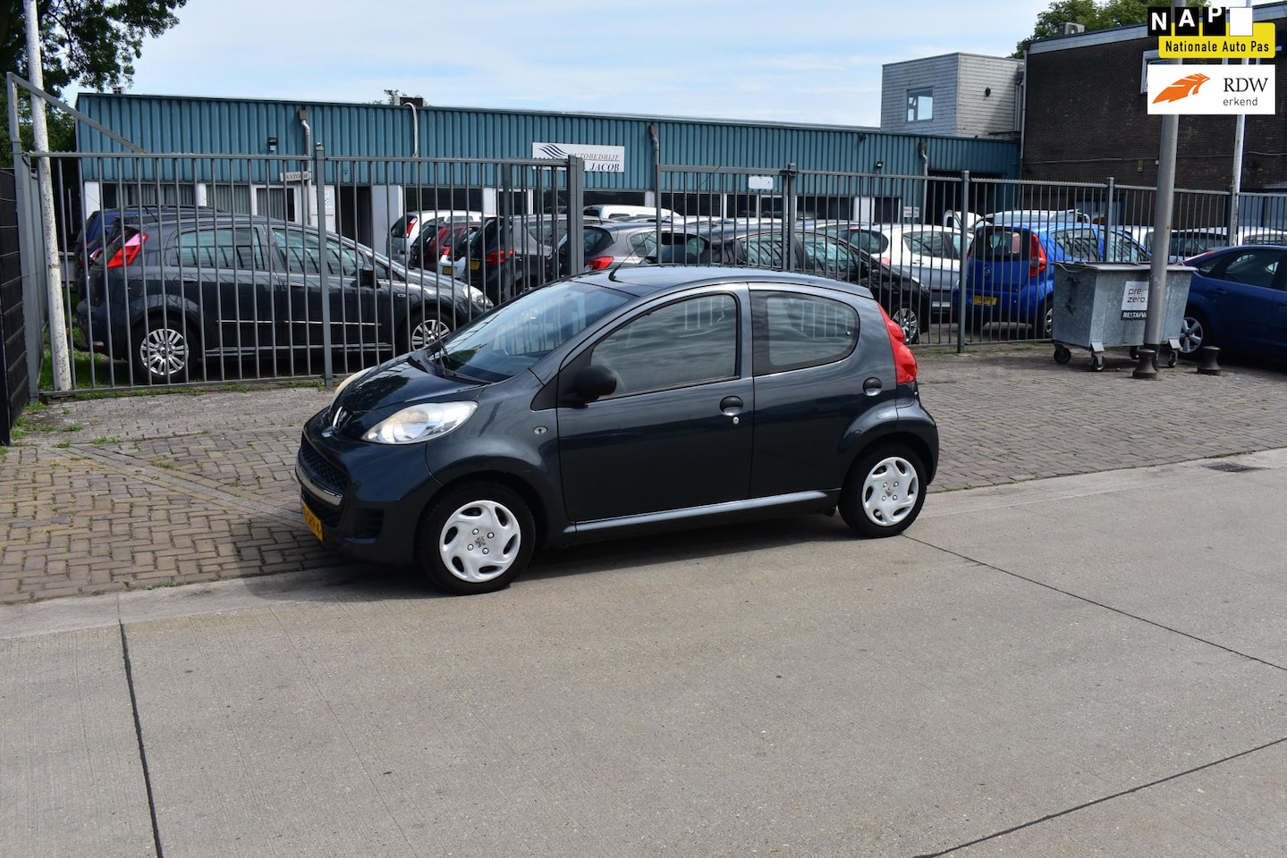 Peugeot 107 - 1.0-12V XR 1.0-12V XR - AutoWereld.nl