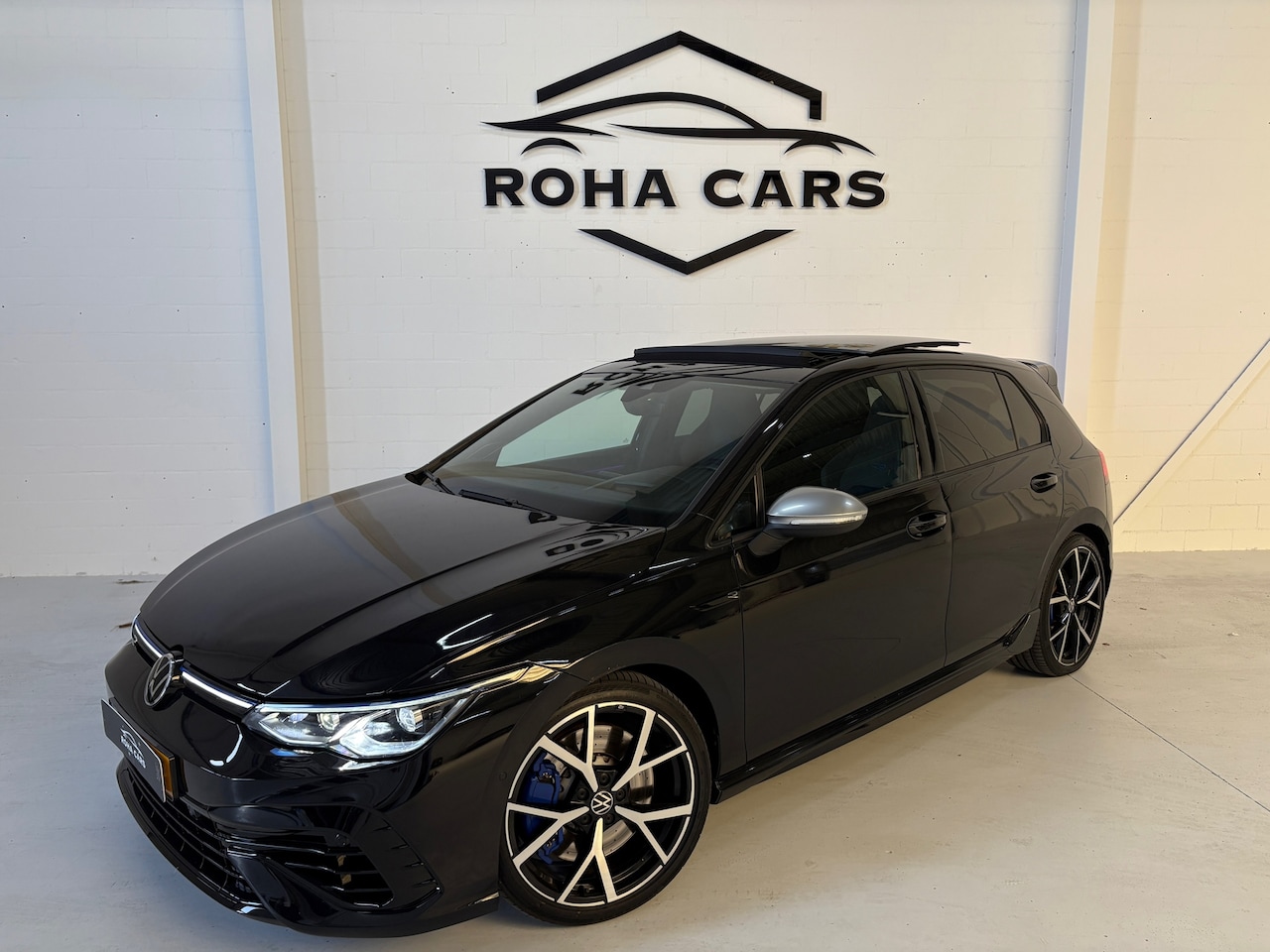 Volkswagen Golf - 2.0 TSI R 4Motion Performance AKRA, PANO - AutoWereld.nl