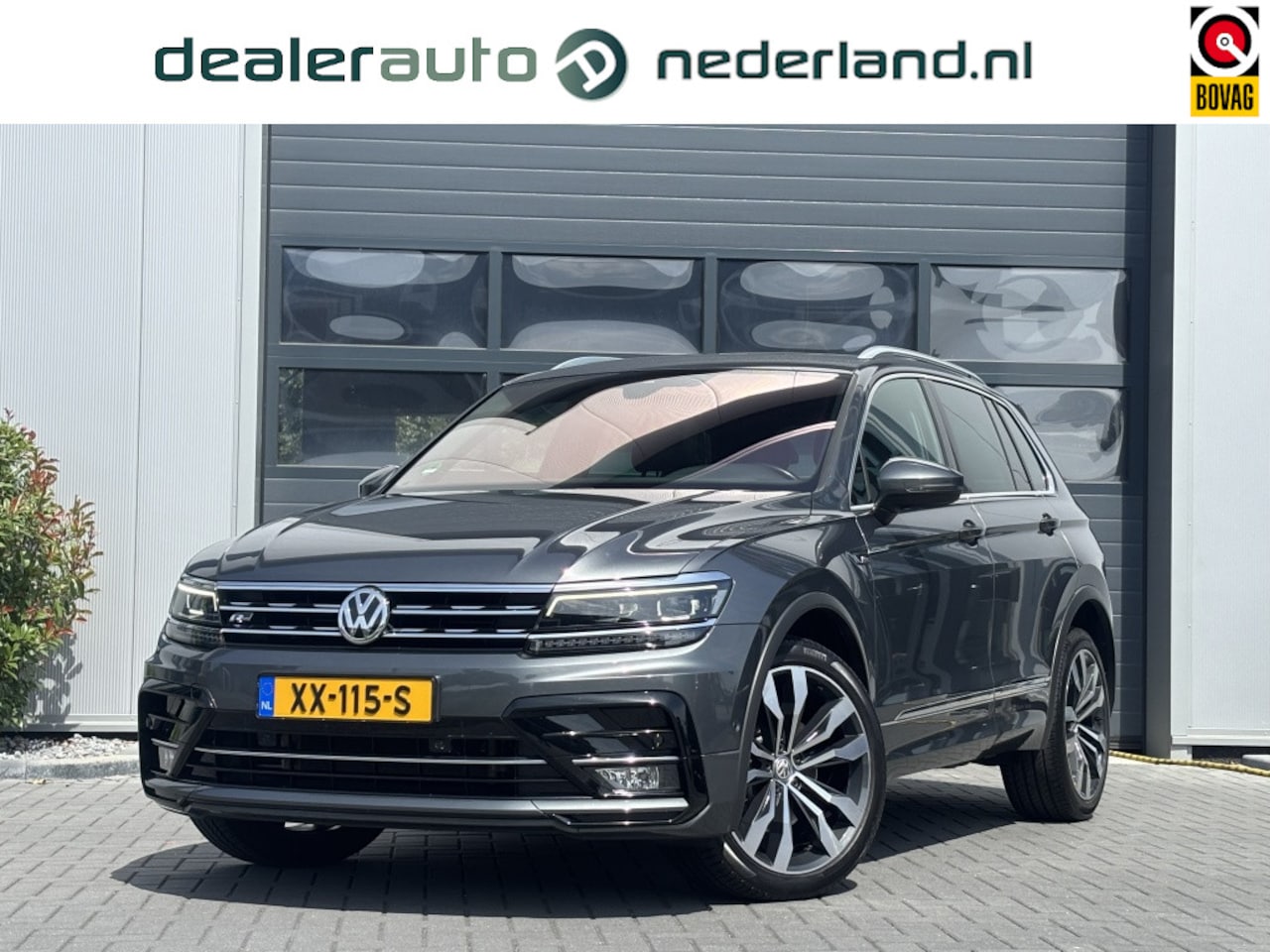 Volkswagen Tiguan - 2.0 TSI 4M. Highline Panno/Trekhaak - AutoWereld.nl