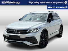 Volkswagen Tiguan - 1.4 TSI eHybrid 245pk DSG R-Line / Panoramadak / Black Style / 20" LMV / Trekhaak Elek. /