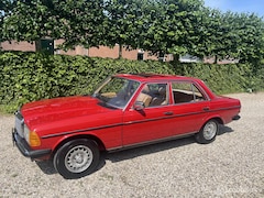 Mercedes-Benz 280 - 200-280 240 D