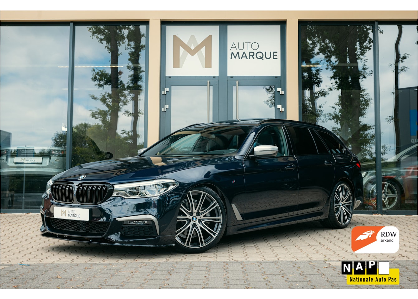 BMW 5-serie Touring - 520i Aut. | High Executive | M-Sportpakket | 20" LM Velgen | Panoramadak | Harman Kardon | - AutoWereld.nl