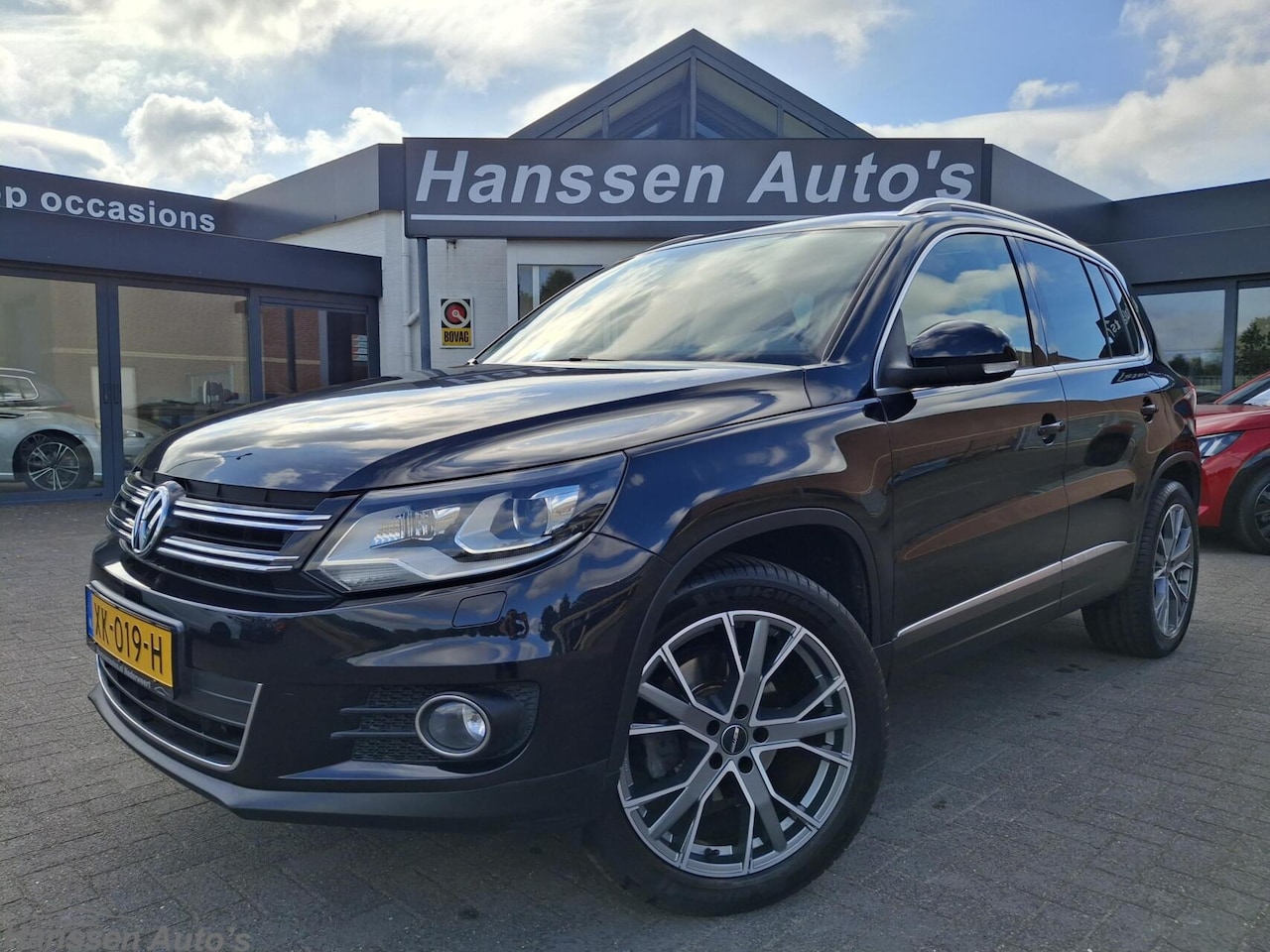 Volkswagen Tiguan - 1.4 TSI Sport&Style - AutoWereld.nl