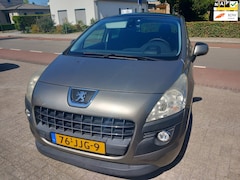 Peugeot 3008 - 1.6 VTi Première