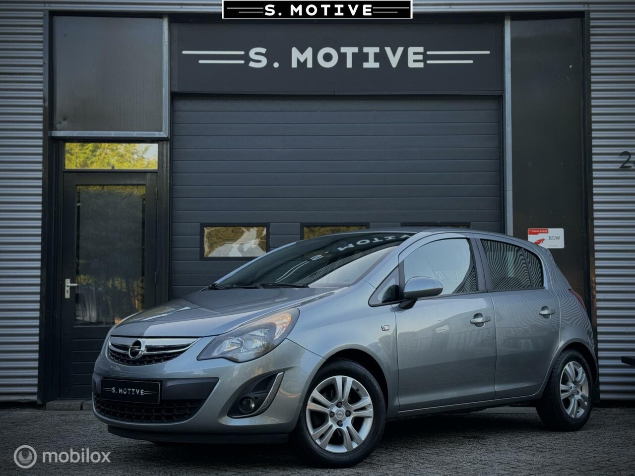 Opel Corsa - 1.2 EcoFlex Design Edition - Navi - Nieuwe APK! - AutoWereld.nl