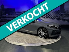 BMW 1-serie - 118i High Executive *M-Pack*Pano*HarmannKardon*M-Technic Stoelen