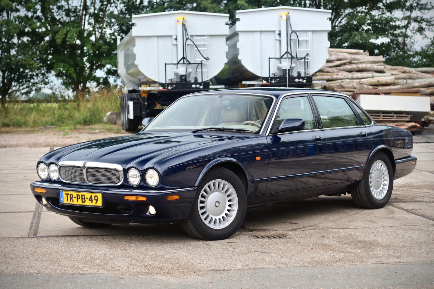 Jaguar XJ - 3.2 V8 Executive | Airco | Goed onderhouden | Goed lezen - AutoWereld.nl
