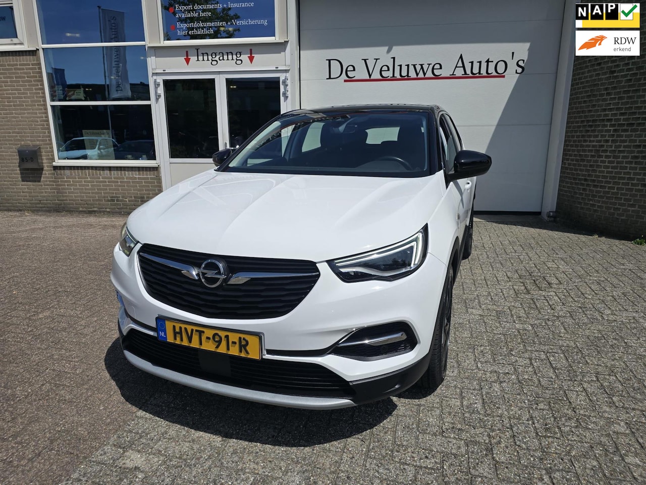 Opel Grandland X - 1.6 Turbo Hybrid4 Business Executive 1.6 Turbo Hybrid4 Business Executive - AutoWereld.nl