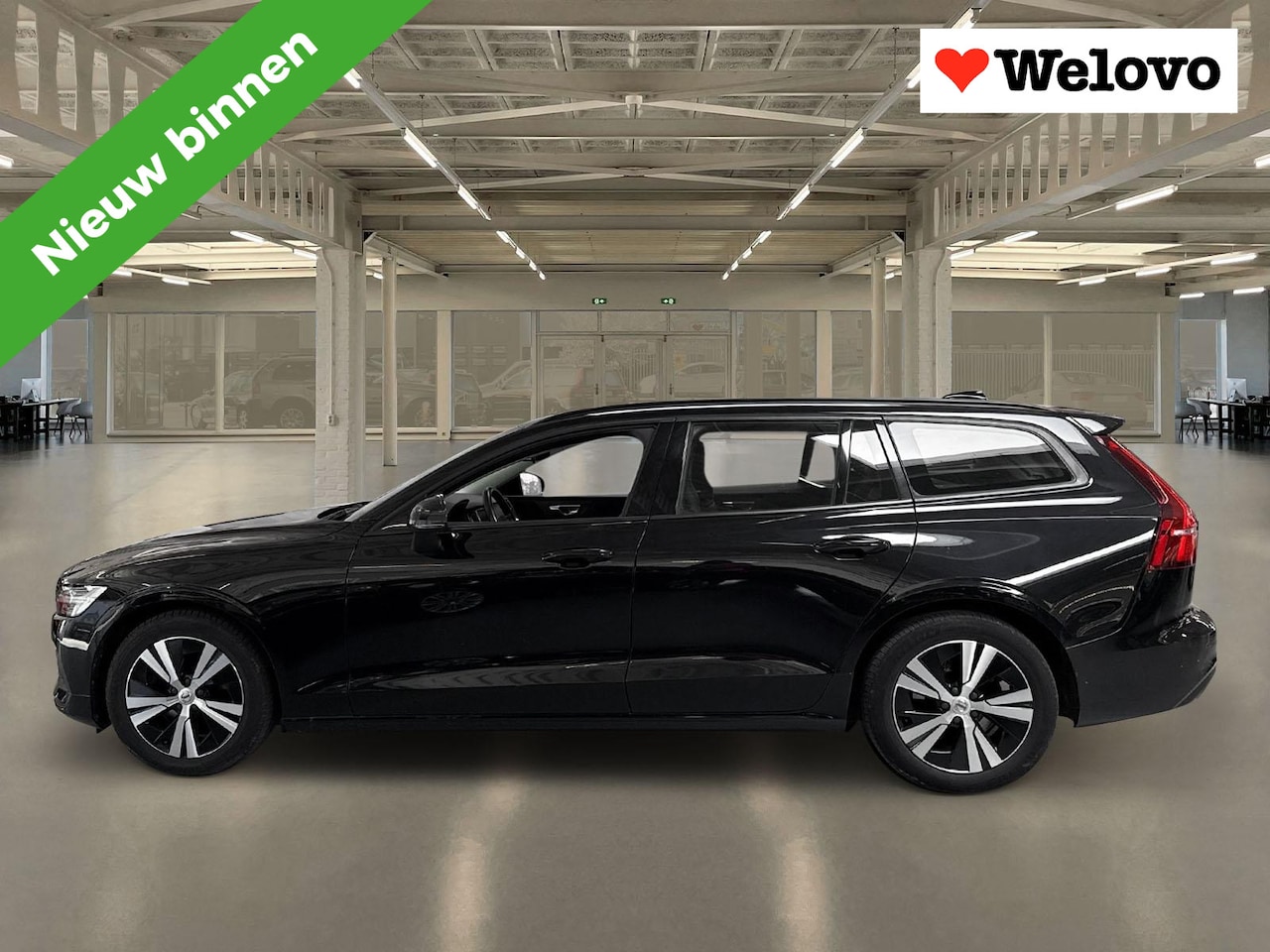 Volvo V60 - 2.0 B3 Momentum Advantage leer/ Dealer /onderhouden /garantie - AutoWereld.nl