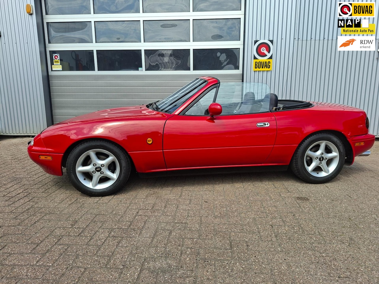 Mazda MX-5 - 1.6i-16V 1.6i-16V - AutoWereld.nl