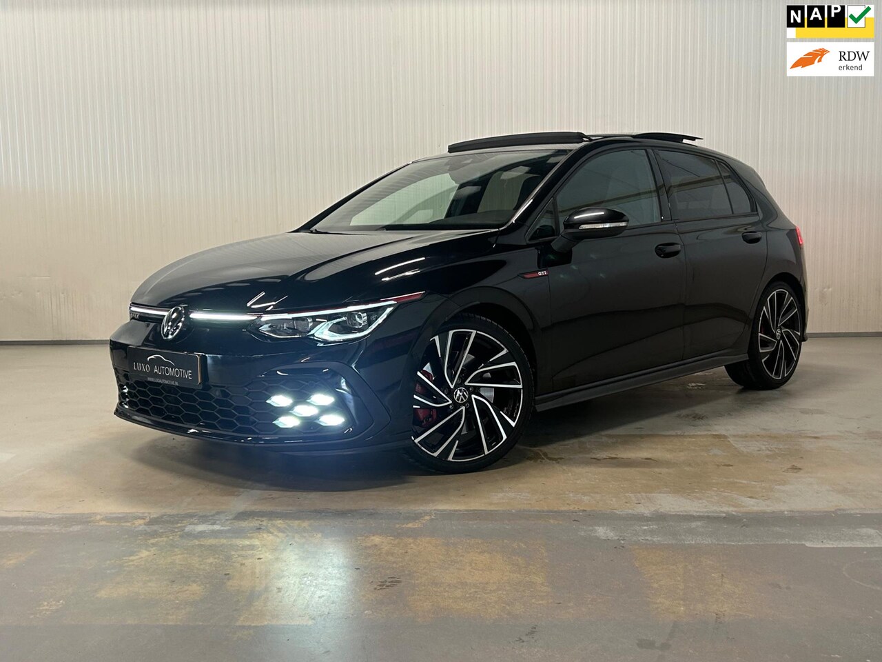 Volkswagen Golf - 2.0 TSI GTI | PANO | IQ LIGHTS | MISTLAMPEN | HARMAN KARDON - AutoWereld.nl