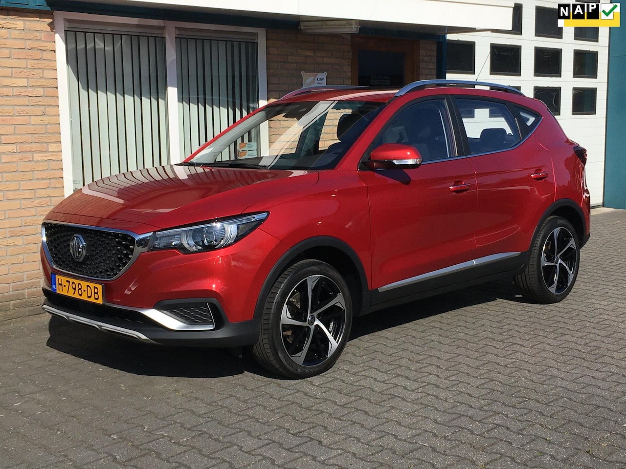 MG ZS - Luxury 45 kWh - AutoWereld.nl