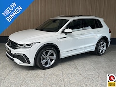 Volkswagen Tiguan - 1.5 TSI ACT Highline Business R Trekhaak | Panodak | IQ LED