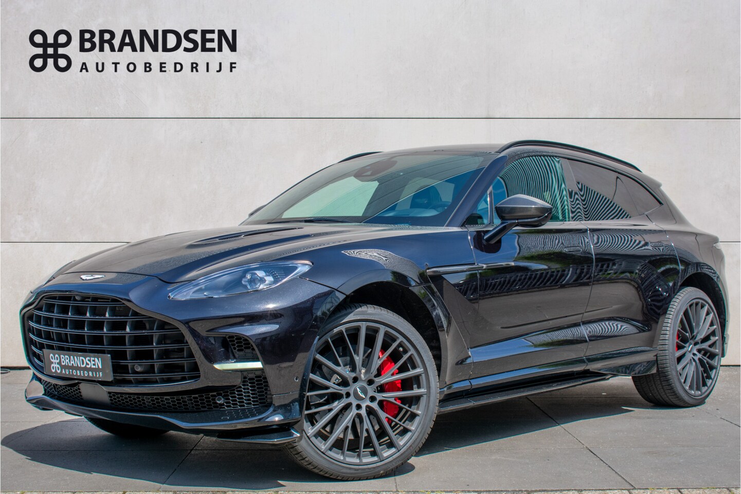 Aston Martin DBX - 4.0 V8 707 -Keramisch-23''- Carbon ex en intrieur-Stoelventilatie-Stuurverw- - AutoWereld.nl