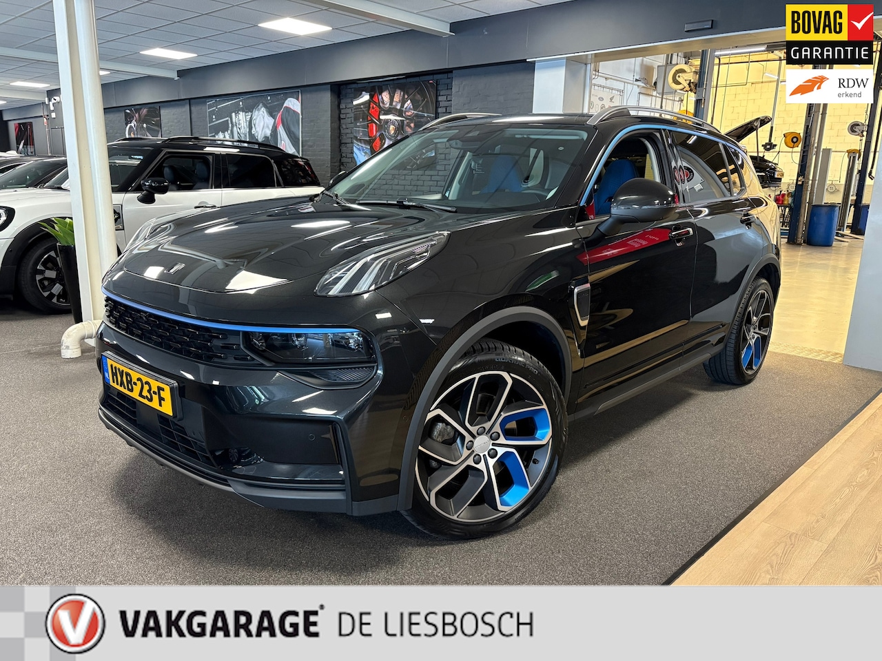 Lynk & Co 01 - 1.5 modeljaar 2023 prijs rijklaar ! Infinity / 360camera / Panorama-dak / apple carplay - AutoWereld.nl