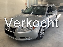 Volvo V70 - T4 Automaat Limited Edition Airco ACC Cr-Control Schuifdak 210PK Nw APK