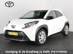 Toyota Aygo X - 1.0 VVT-i MT Play | 1e eigenaar | Apple Carplay & AndroidAUTO | Privacy Glass | Camera |