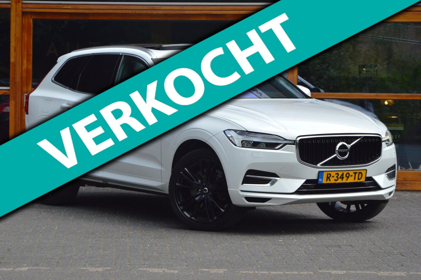 Volvo XC60 - T8 Hybride AWD | Luchtvering | Pilot-Assist | Trekhaak 2100KG | Stoel + Stuur Verwarmd | C - AutoWereld.nl
