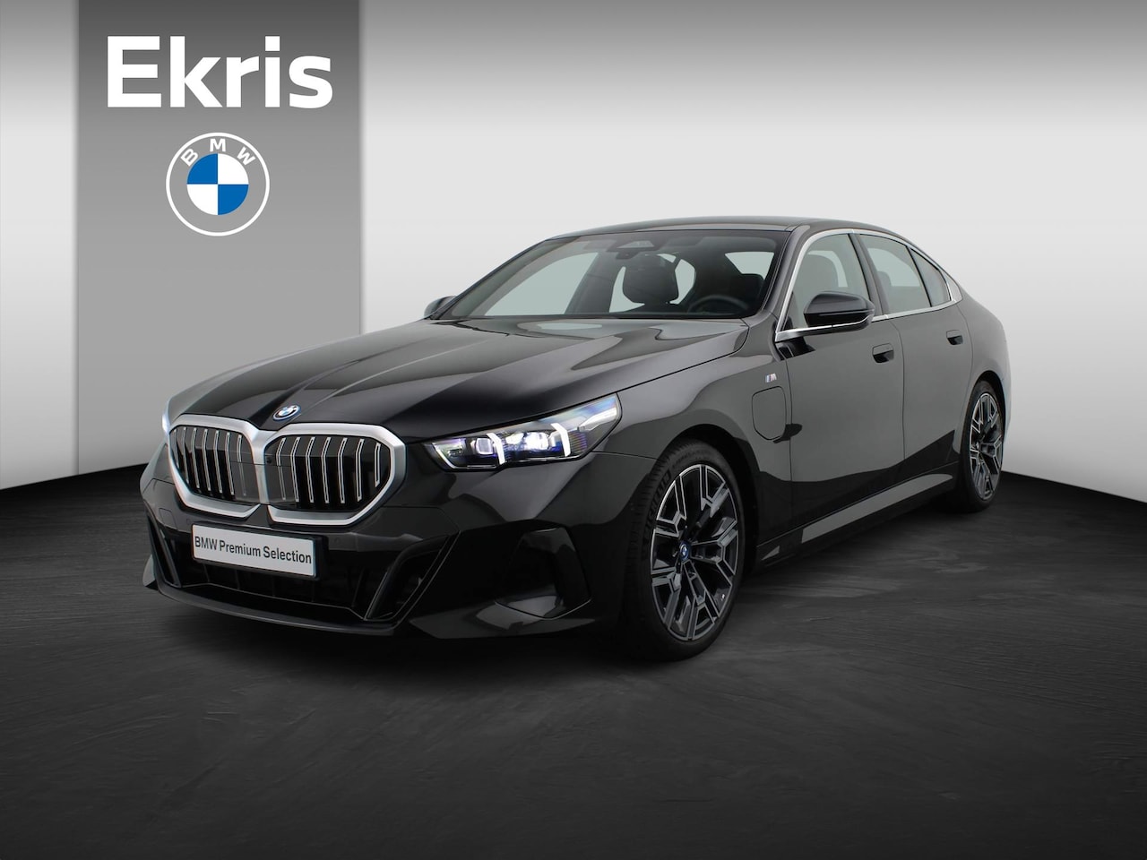 BMW 5-serie - Sedan 530e M Sportpakket | Innovation Pack | Travel Pack | Comfort Pack| Stuurwielrand Ver - AutoWereld.nl