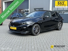BMW 1-serie - M135i xDrive High Executive Bucket Seats Panodak Harman Kardon Etc