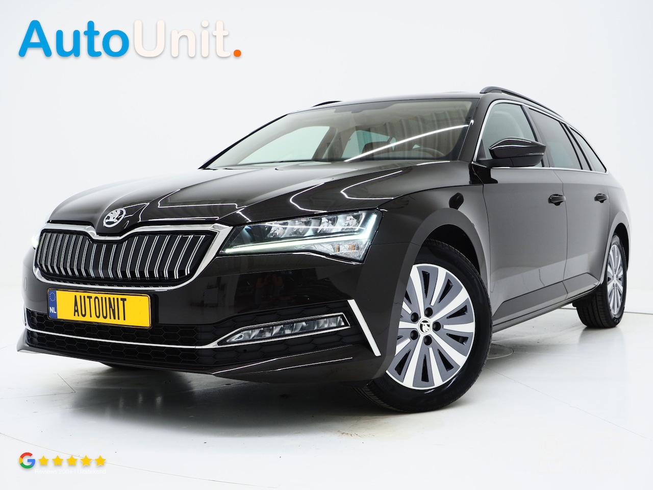Skoda Superb Combi - 1.4 TSI iV Business Edition Plus | Panoramadak | Trekhaak | Canton | Keyless | Adaptive Cr - AutoWereld.nl