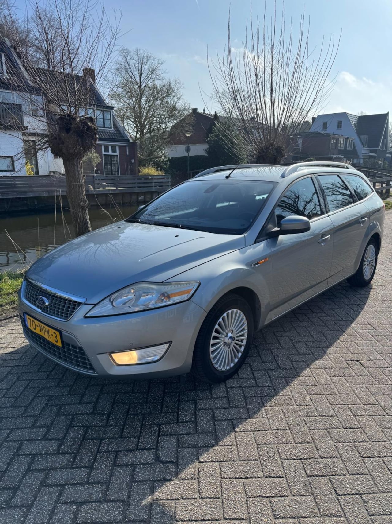 Ford Mondeo Wagon - 2.0-16V Limited 145pk 2e eig. Clima Navi Trekhaak 1500kg - AutoWereld.nl