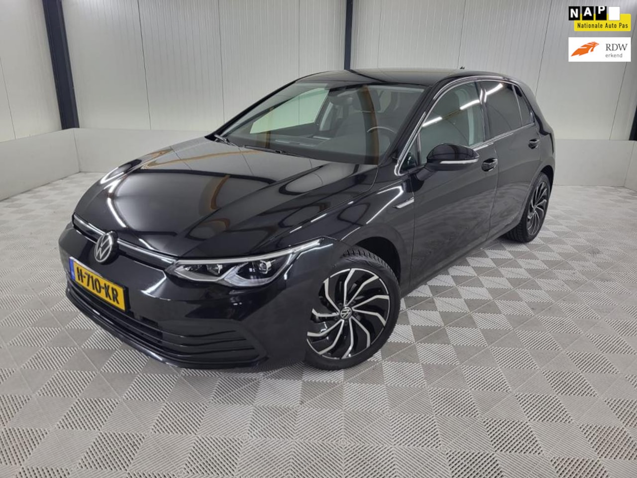 Volkswagen Golf - 1.5 TSI Life 1.5 TSI Life, Navi, Led, Afn. Trekhaak, Adaptive Cruise, Stoelverwarming - AutoWereld.nl