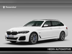 BMW 5-serie Touring - 530e Executive M-Sport | Panoramadak | Trekhaak | Stoelverwarming | Stuurverwarming |