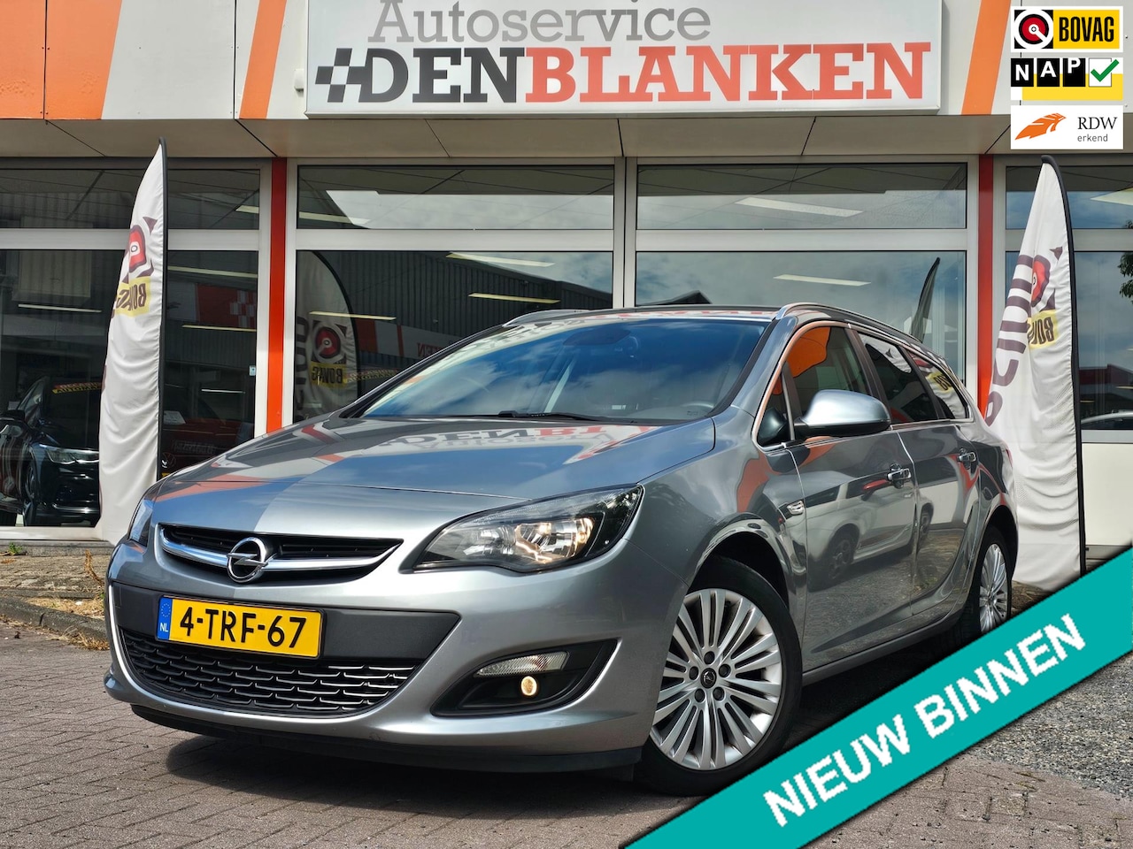 Opel Astra Sports Tourer - 1.4 Turbo Design Edition BJ.2014 / Navi / Camera / Half Leder / Lmv / Trekhaak !! - AutoWereld.nl