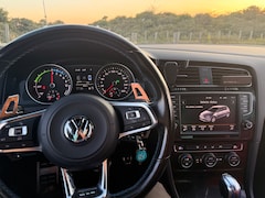 Volkswagen Golf - 1.4 TSI GTE