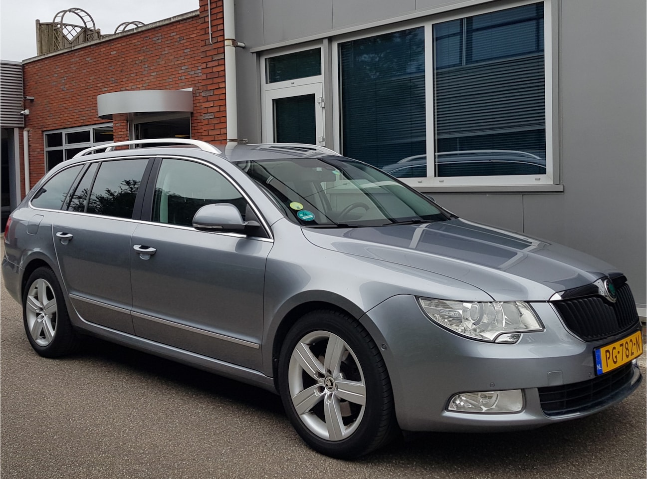 Skoda Superb Combi - 1.6 Tdi 158.224Km Leder Navi Xenon Cruise Ecc - AutoWereld.nl