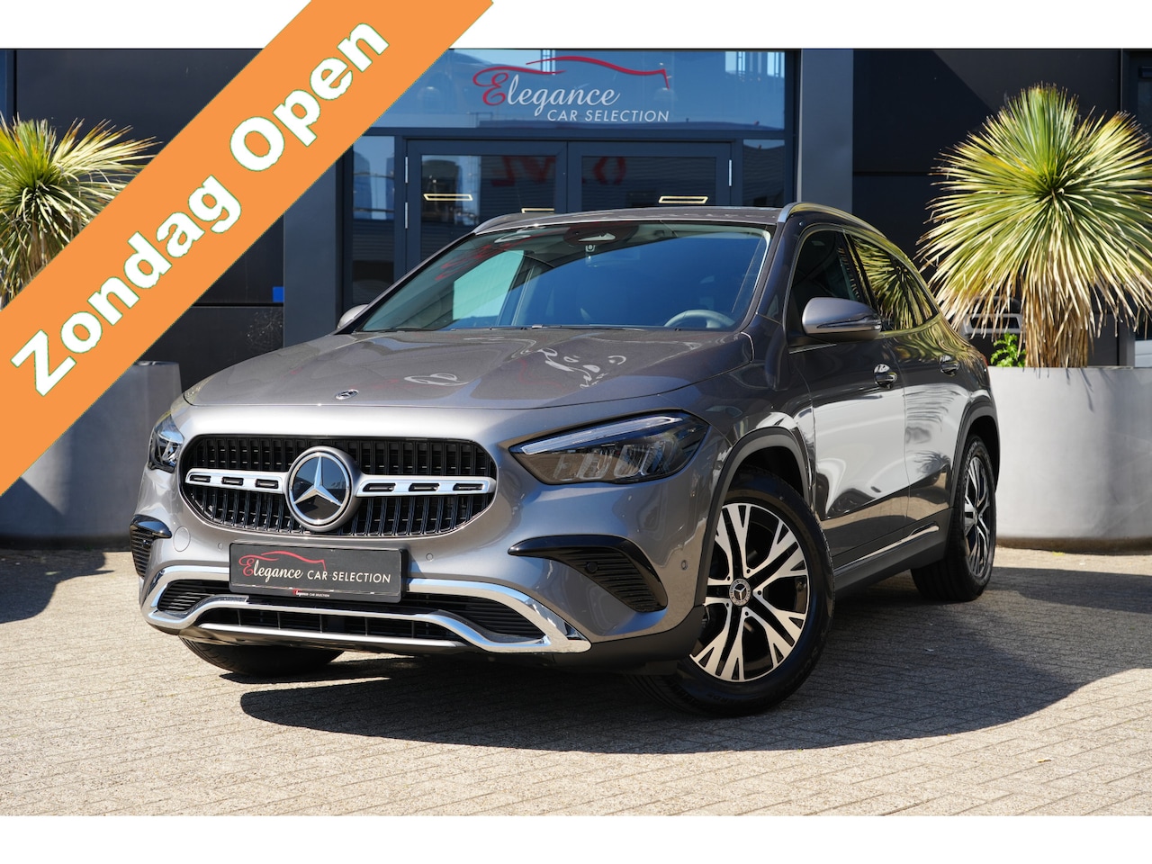 Mercedes-Benz GLA-Klasse - 200 Star Edition 164pk Stoelverwarming/Trekhaak/Camera - AutoWereld.nl