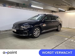 Volkswagen Passat Variant - 1.4 TSI PHEV GTE Business 218 pk Automaat (DSG) | Navigatie | Panoramadak | Parkeersensore