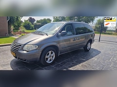 Chrysler Grand Voyager - 3.3i V6 SE Luxe ECC 7 persoons Automaat APK Ruime gezinswagen Inruil Mogelijk