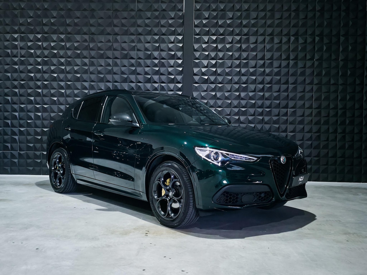Alfa Romeo Stelvio - 2.0 T AWD Veloce Q4 | Pano | H/K | DCC | 20" | Memo | ACC | Verw. Stuur | Side Ass.| Comf. - AutoWereld.nl