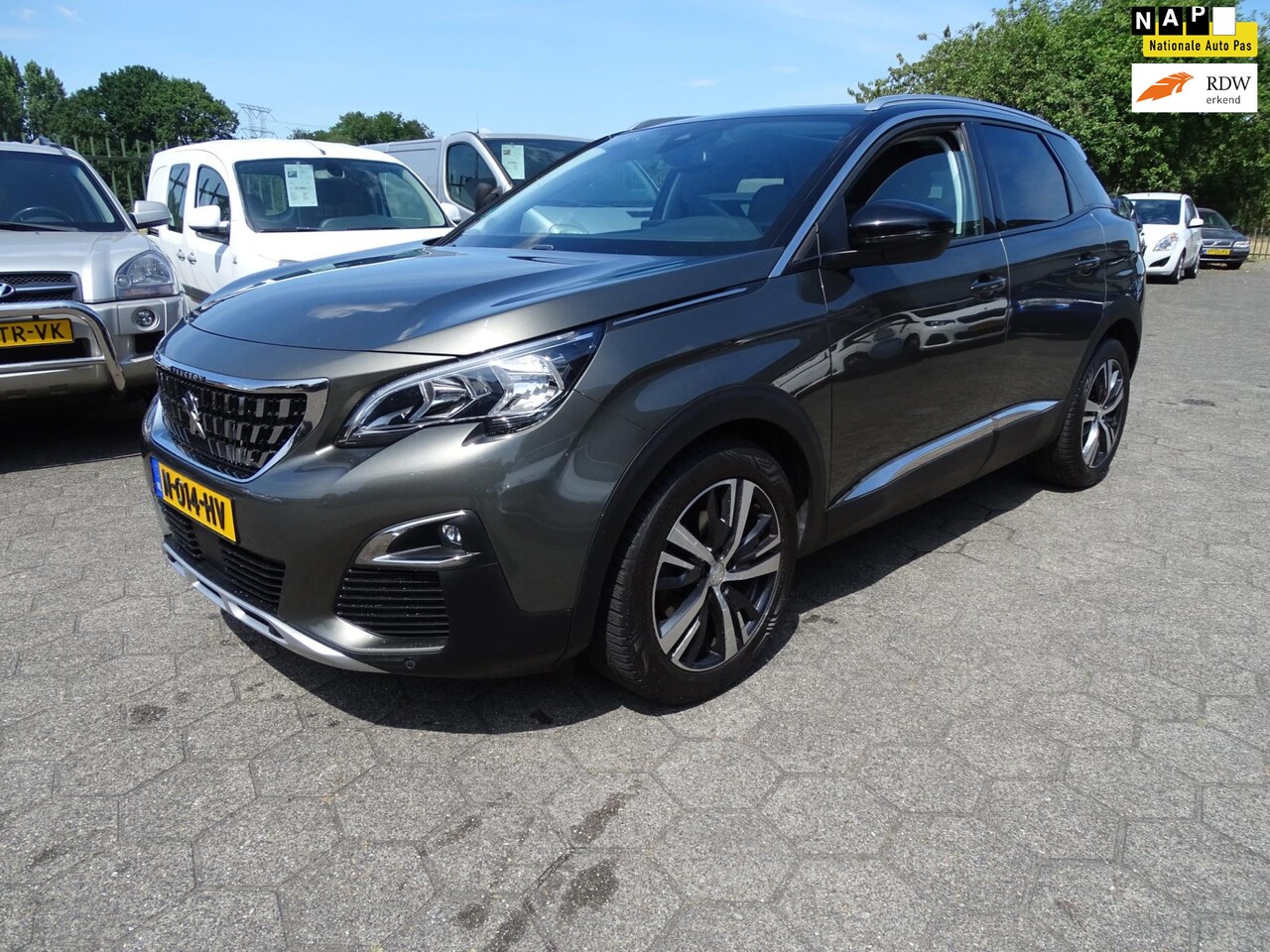 Peugeot 3008 - 1.2 PureTech GT Line PANORAMA/SCHUIFDAK/TREKHAAK - AutoWereld.nl