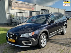 Volvo XC70 - 2.4 D5 Summum 4x4 |AUTOMAAT|PDC|LEER|TREKHAAK|CRUISE