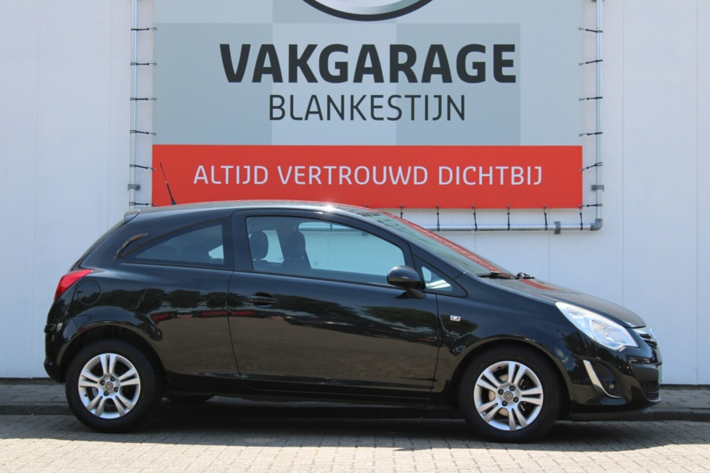 Opel Corsa - 1.2-16V Cosmo 1.2-16V Cosmo - AutoWereld.nl