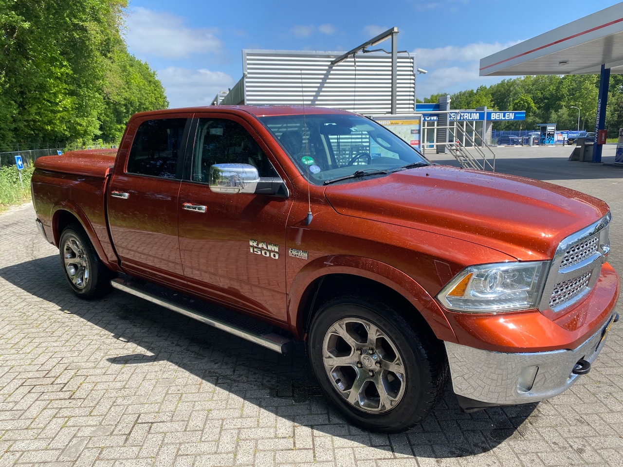 Dodge Ram 1500 - 5.7 V8 4x4 Crew Cab 5'7 Laramie Nederlandse auto - Marge auto - AutoWereld.nl