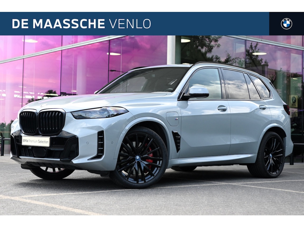 BMW X5 - xDrive50e High Executive M Sport Automaat / Panoramadak / Trekhaak / Bowers & Wilkins /	M - AutoWereld.nl
