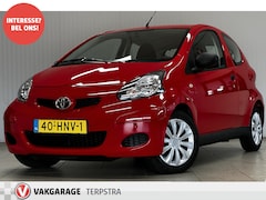 Toyota Aygo - 1.0-12V Access /APK 04-2026 /Stuurbekrachtiging /Airbags /Bumpers in kleur /Radio-CD AUX