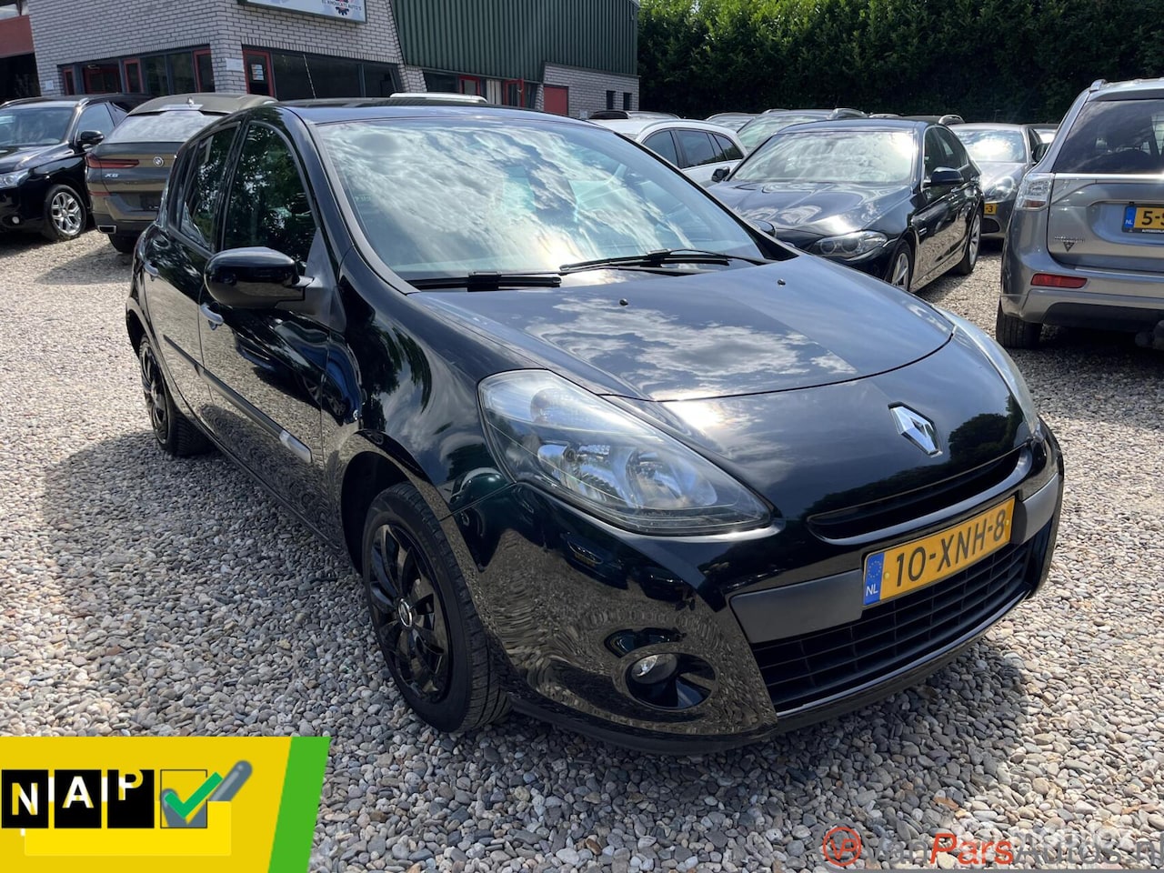 Renault Clio - 1.2 Authentique 1.2 Authentique,Airco,5drs,2de eigenaar - AutoWereld.nl
