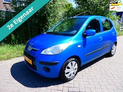 Hyundai i10 - 1.1 Dynamic Luxe Airco 4-cilinder NAP Hoge instap Zuinig
