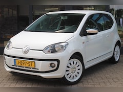 Volkswagen Up! - 1.0 move up | Stoelverwarming | Cruise Control | Parkeersensoren | Navigatie | Telefoonvoo