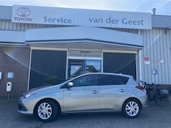 Toyota Auris - 1.8 Hybrid Dynamic Trekhaak