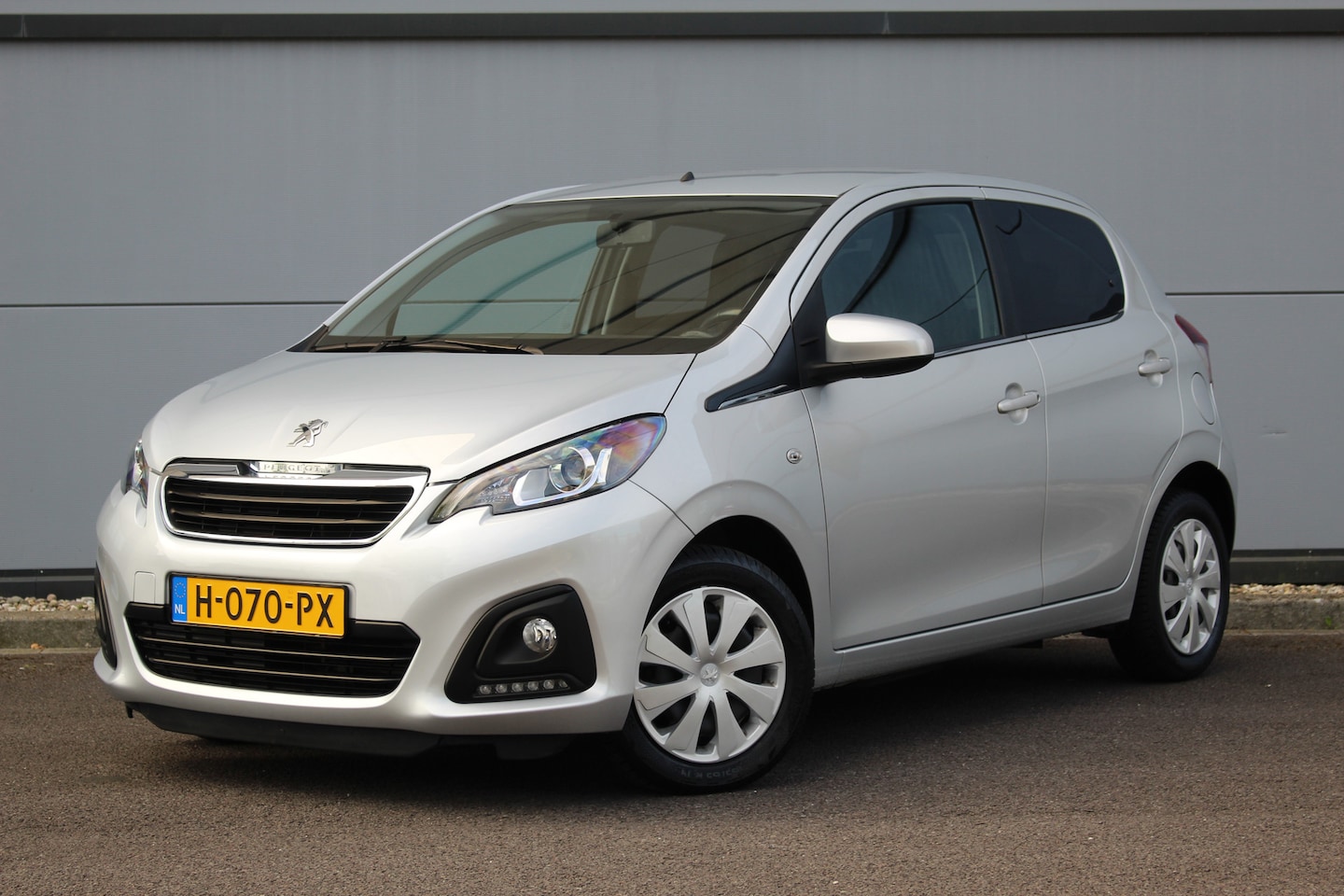 Peugeot 108 - 1.0 e-VTi Active | Airco | Elek. Ramen | Stuurw. Bediening | Bluetooth | DAB | | Airco | E - AutoWereld.nl